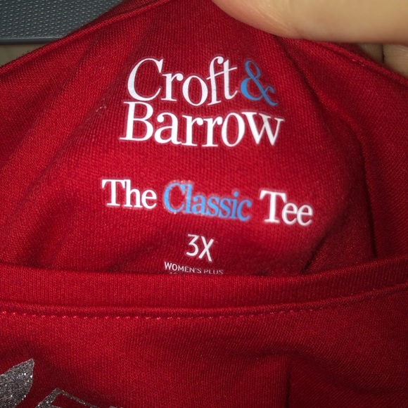 🎄Croft & Barrow Snowflake Tee- 679 *tee deal $15 or $12 w/offer - Picture 3 of 3